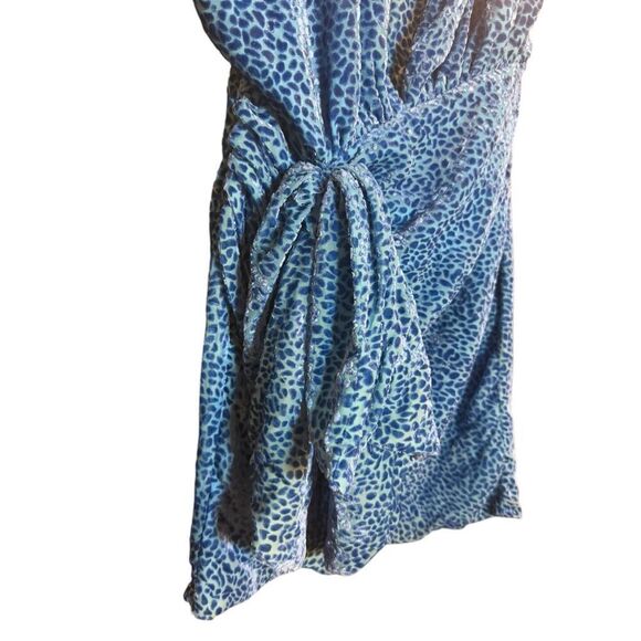NEW NBD x Revolve Pari Mini Dress Blue Halter Flocked Animal Print Sz Small - Picture 5 of 12